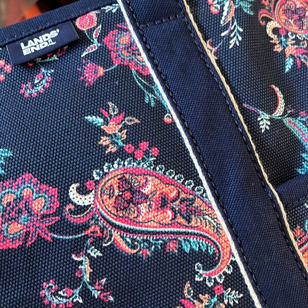 Lands’ End X-Large, Zip-Top Dark Navy Paisley Floral Canvas Tote - Picture 6 of 8